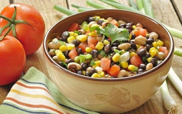 Diet vegetable salad can be included in the menu if you are losing weight with the right diet